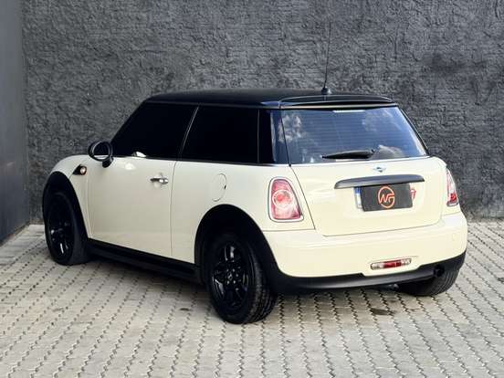 MINI-COOPER-2012