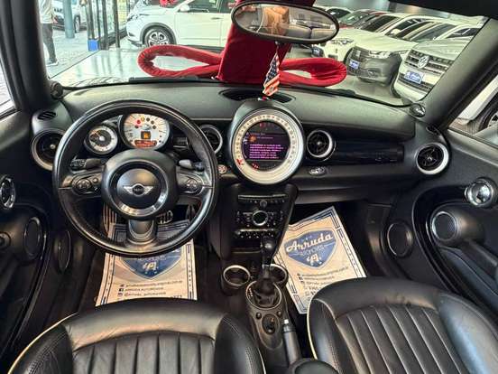 MINI-COOPER-2011