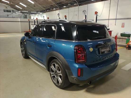 MINI-COUNTRYMAN-2021