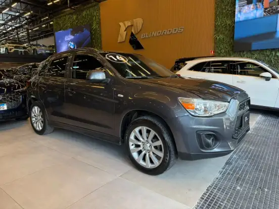 MITSUBISHI-ASX-2015