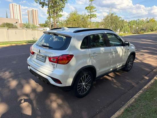 MITSUBISHI-ASX-2019