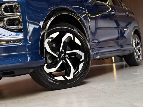 MITSUBISHI-ECLIPSE CROSS-2025