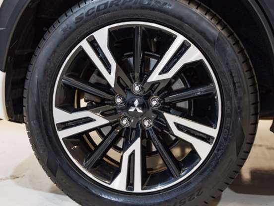 MITSUBISHI-ECLIPSE CROSS-1.5 MIVEC TURBO GASOLINA HPE CVT MITSUBISHI-ECLIPSE CROSS-2024