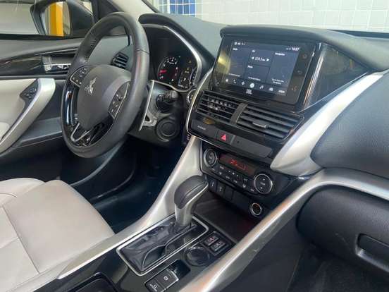 MITSUBISHI-ECLIPSE CROSS-1.5 MIVEC TURBO GASOLINA HPE-S CVT MITSUBISHI-ECLIPSE CROSS-2022