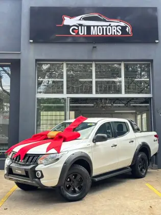 MITSUBISHI L200 TRITON 2.4 16V TURBO DIESEL OUTDOOR GLX CD 4X4 MANUAL
