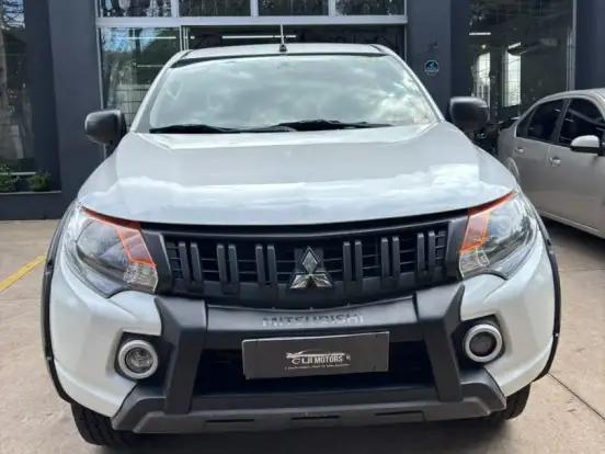 MITSUBISHI-L200 TRITON-2.4 16V TURBO DIESEL OUTDOOR GLX CD 4X4 MANUAL MITSUBISHI-L200 TRITON-2021