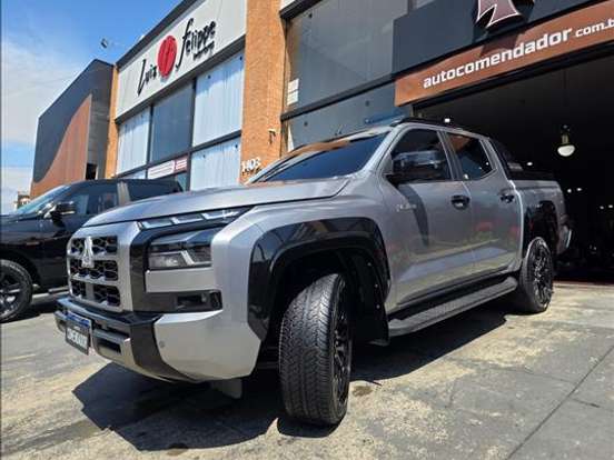 MITSUBISHI-L200 TRITON-2.4 16V TURBO DIESEL SPORT HPE CD 4P 4X4 AUTOMÁTICO MITSUBISHI-L200 TRITON-2025