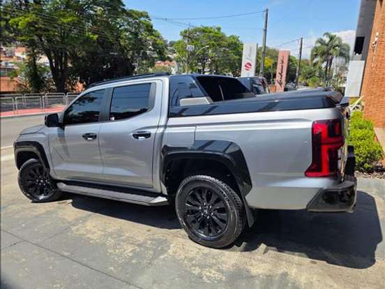 MITSUBISHI-L200 TRITON-2.4 16V TURBO DIESEL SPORT HPE CD 4P 4X4 AUTOMÁTICO MITSUBISHI-L200 TRITON-2025