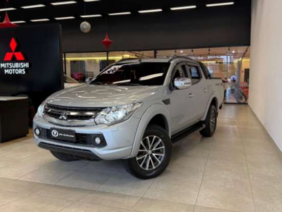 MITSUBISHI-L200 TRITON-2.4 16V TURBO DIESEL SPORT HPE-S CD 4P 4X4 AUTOMÁTICO MITSUBISHI-L200 TRITON-2019