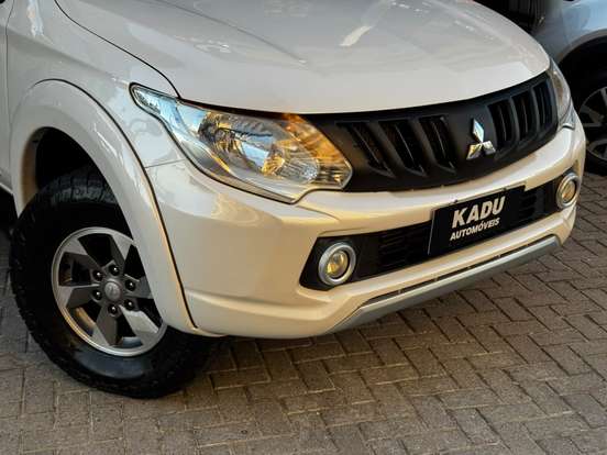 MITSUBISHI-L200 TRITON-2018
