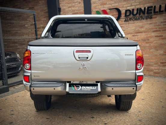 MITSUBISHI-L200 TRITON-2016