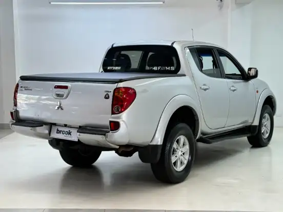 MITSUBISHI-L200 TRITON-3.2 HPE 4X4 CD 16V TURBO INTERCOOLER DIESEL 4P MANUAL MITSUBISHI-L200 TRITON-2009