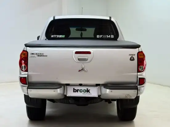 MITSUBISHI-L200 TRITON-3.2 HPE 4X4 CD 16V TURBO INTERCOOLER DIESEL 4P MANUAL MITSUBISHI-L200 TRITON-2009
