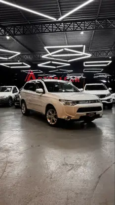 MITSUBISHI-OUTLANDER-2014