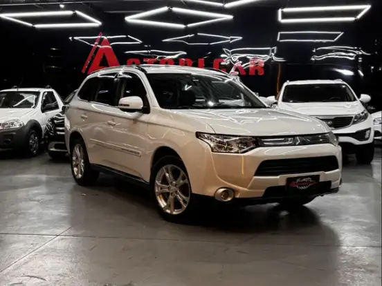 MITSUBISHI-OUTLANDER-2.0 16V GASOLINA 4P AUTOMÁTICO MITSUBISHI-OUTLANDER-2014