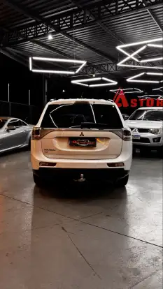 MITSUBISHI-OUTLANDER-2014