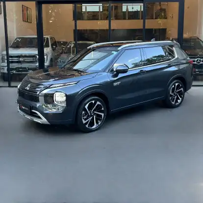 MITSUBISHI-OUTLANDER-2025