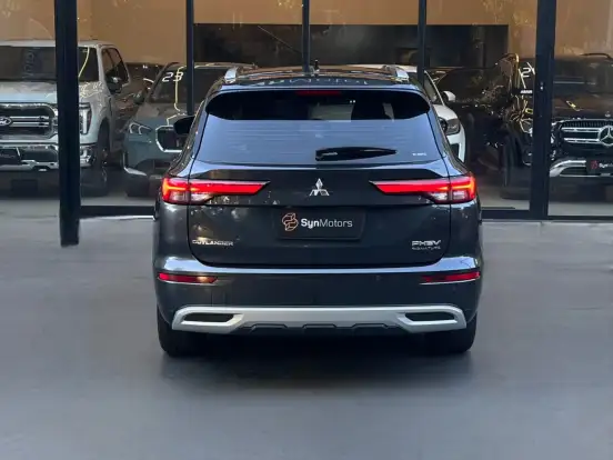 MITSUBISHI-OUTLANDER-2.4 PHEV SIGNATURE S-AWC DHT MITSUBISHI-OUTLANDER-2025