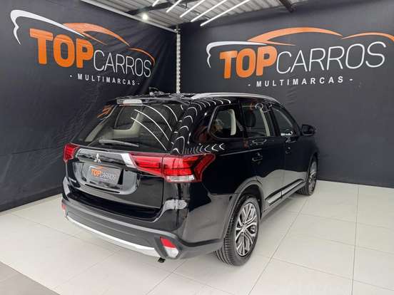 MITSUBISHI-OUTLANDER-2.0 16V GASOLINA 4P AUTOMÁTICO MITSUBISHI-OUTLANDER-2015