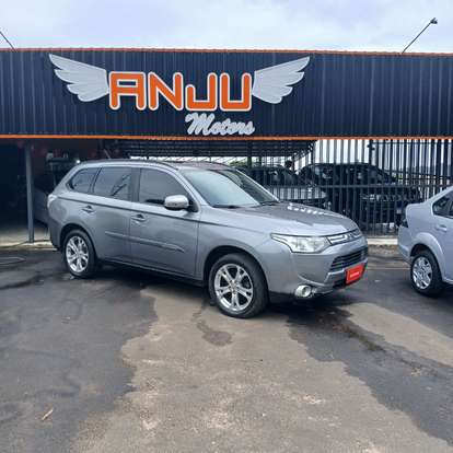 MITSUBISHI-OUTLANDER-2013