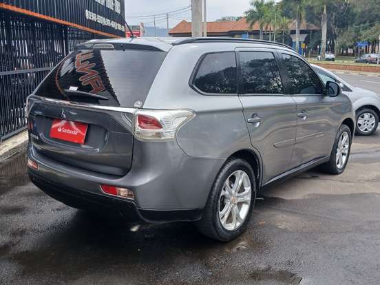 MITSUBISHI-OUTLANDER-2.0 16V GASOLINA 4P AUTOMÁTICO MITSUBISHI-OUTLANDER-2013