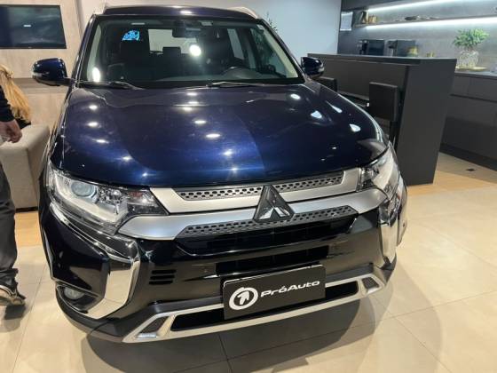 MITSUBISHI OUTLANDER 2.0 MIVEC GASOLINA HPE AUTOMÁTICO