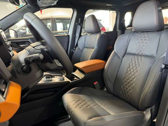 MITSUBISHI-OUTLANDER-2.4 PHEV SIGNATURE S-AWC DHT MITSUBISHI-OUTLANDER-2025