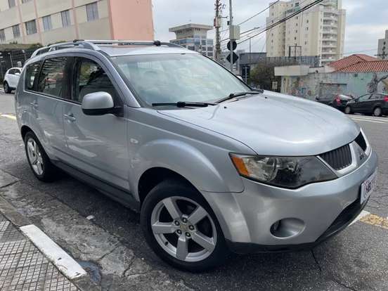 MITSUBISHI-OUTLANDER-2009