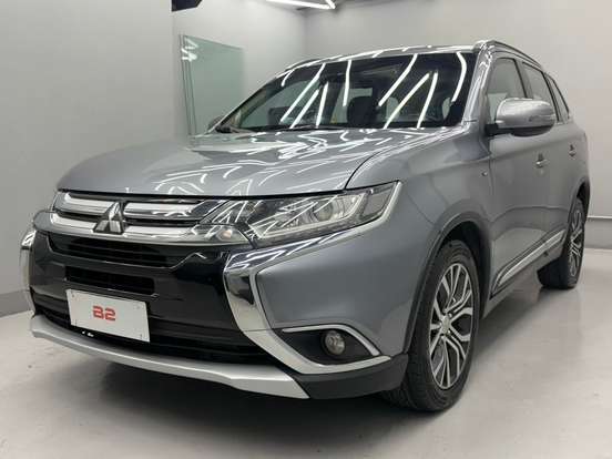 MITSUBISHI-OUTLANDER-3.0 GT 4X4 V6 24V GASOLINA 4P AUTOMÁTICO MITSUBISHI-OUTLANDER-2015