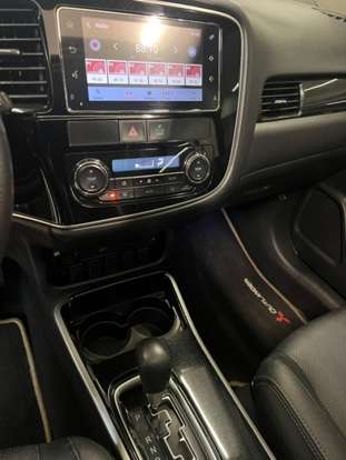 MITSUBISHI-OUTLANDER-3.0 GT 4X4 V6 24V GASOLINA 4P AUTOMÁTICO MITSUBISHI-OUTLANDER-2017