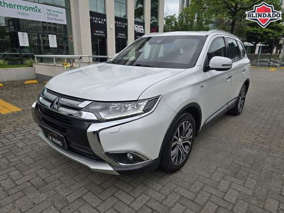 MITSUBISHI-OUTLANDER-2017
