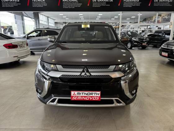 MITSUBISHI OUTLANDER 3.0 MIVEC V6 GASOLINA HPE-S AWD AUTOMÁTICO
