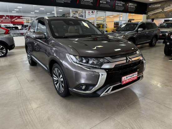MITSUBISHI-OUTLANDER-2019