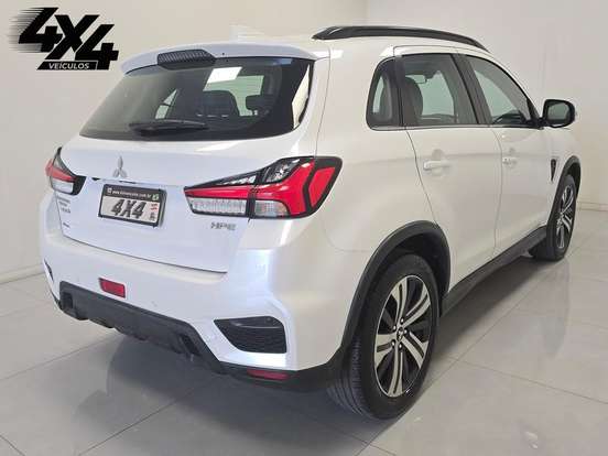 MITSUBISHI-OUTLANDER SPORT-2021
