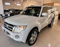 MITSUBISHI PAJERO FULL 3.2 HPE 4X4 16V TURBO INTERCOOLER DIESEL 4P AUTOMÁTICO MITSUBISHI PAJERO FULL 3.2 HPE 4X4 16V TURBO INTERCOOLER DIESEL 4P AUTOMÁTICO
