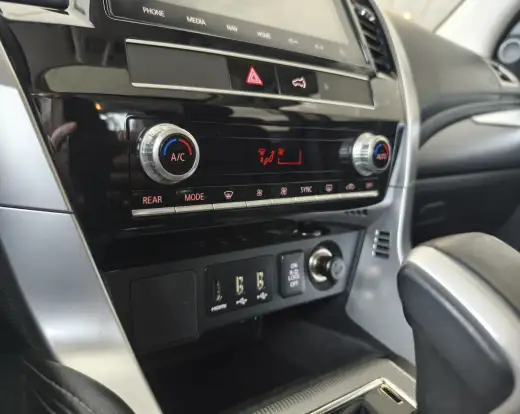 MITSUBISHI-PAJERO SPORT-2022
