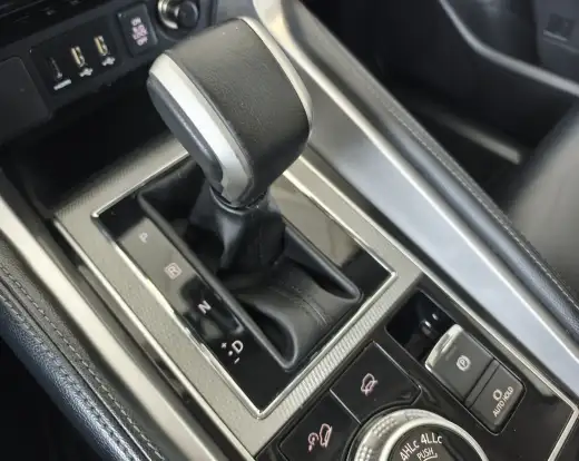 MITSUBISHI-PAJERO SPORT-2022