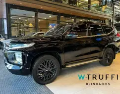 MITSUBISHI PAJERO SPORT 2.4 16V MIVEC TURBO DIESEL LEGEND BLACK AWD AUTOMÁTICO MITSUBISHI PAJERO SPORT 2.4 16V MIVEC TURBO DIESEL LEGEND BLACK AWD AUTOMÁTICO