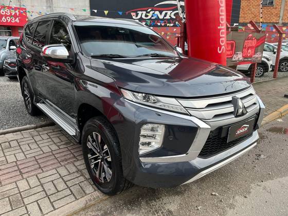 MITSUBISHI PAJERO SPORT 2.4 16V MIVEC TURBO DIESEL HPE AWD AUTOMÁTICO
