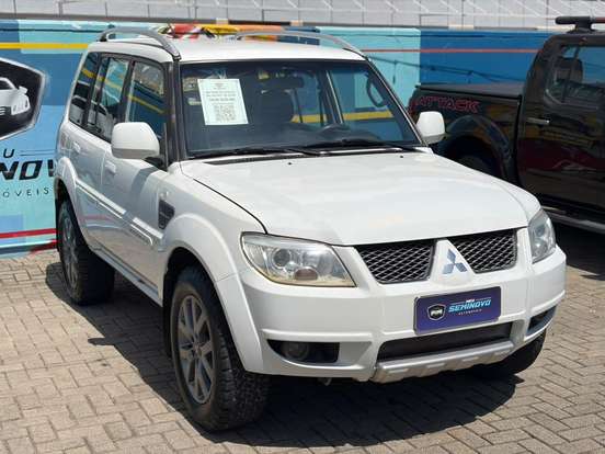 MITSUBISHI-PAJERO TR4-2013