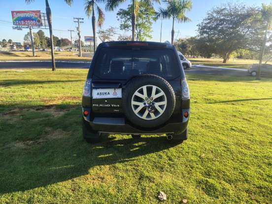 MITSUBISHI-PAJERO TR4-2012