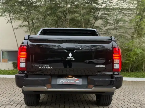 MITSUBISHI-TRITON-2.4 BITURBO DIESEL CD KATANA 4X4 AUTOMÁTICO MITSUBISHI-TRITON-2026