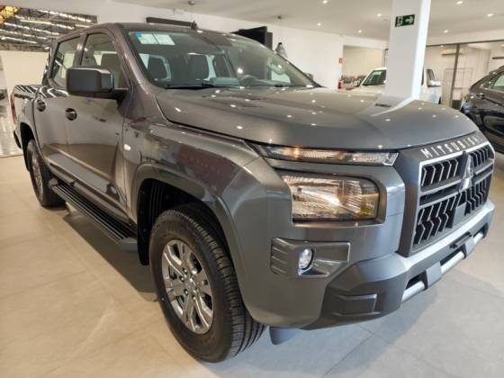 MITSUBISHI TRITON 2.4 BITURBO DIESEL CD GLS 4X4 AUTOMÁTICO
