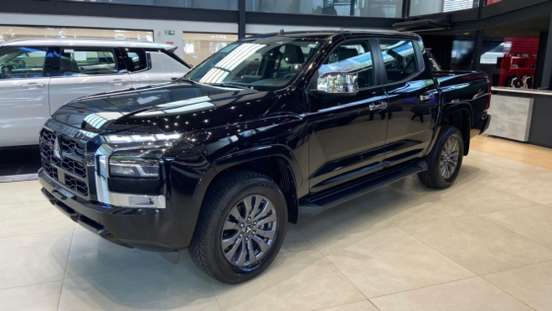 MITSUBISHI-TRITON-2026
