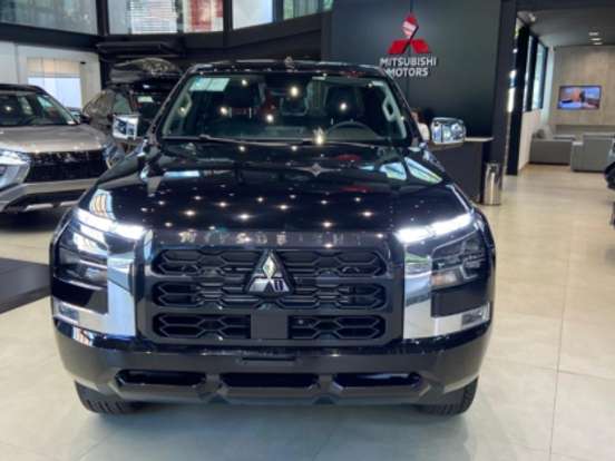 MITSUBISHI-TRITON-2.4 BITURBO DIESEL CD HPE 4X4 AUTOMÁTICO MITSUBISHI-TRITON-2026