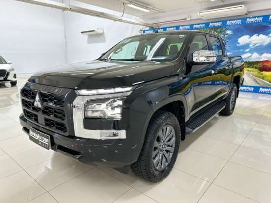 MITSUBISHI-TRITON-2025