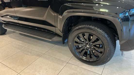 MITSUBISHI-TRITON-2026