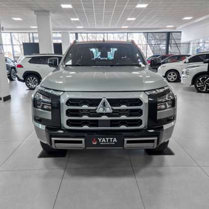 MITSUBISHI-TRITON-2025