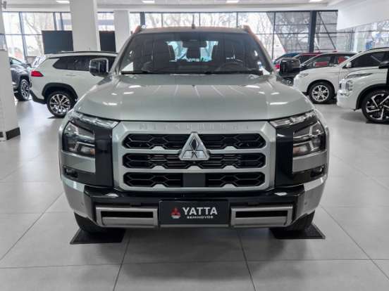 MITSUBISHI-TRITON-2.4 BITURBO DIESEL CD KATANA 4X4 AUTOMÁTICO MITSUBISHI-TRITON-2025