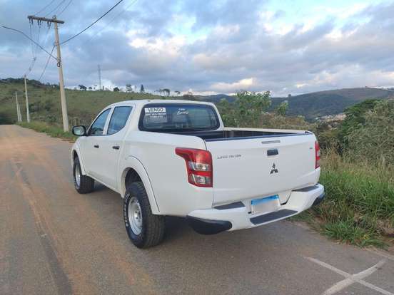 MITSUBISHI-L200 TRITON-2.4 16V TURBO DIESEL GL CD 4X4 MANUAL MITSUBISHI-L200 TRITON-2022